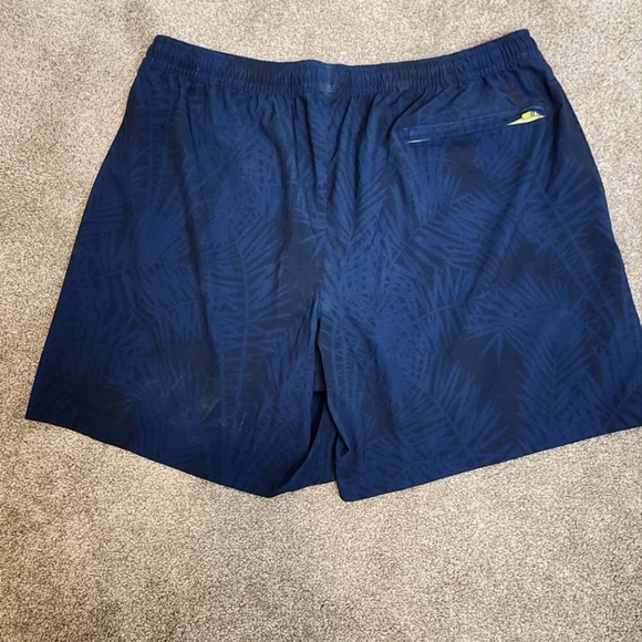 Chubbies Mens sport short blue palms with neon yellow spandex size XXL - Picture 8 of 9